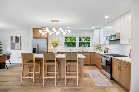 Tiny photo for 1030 Cobble Hill Court, Hoffman Estates, IL 60169 (MLS # 12671919)