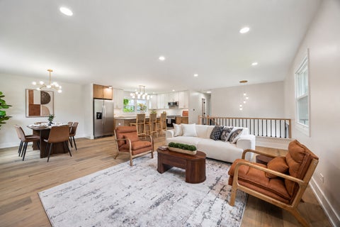 Tiny photo for 1030 Cobble Hill Court, Hoffman Estates, IL 60169 (MLS # 12671919)