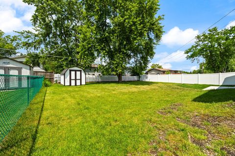 Tiny photo for 1030 Cobble Hill Court, Hoffman Estates, IL 60169 (MLS # 12671919)