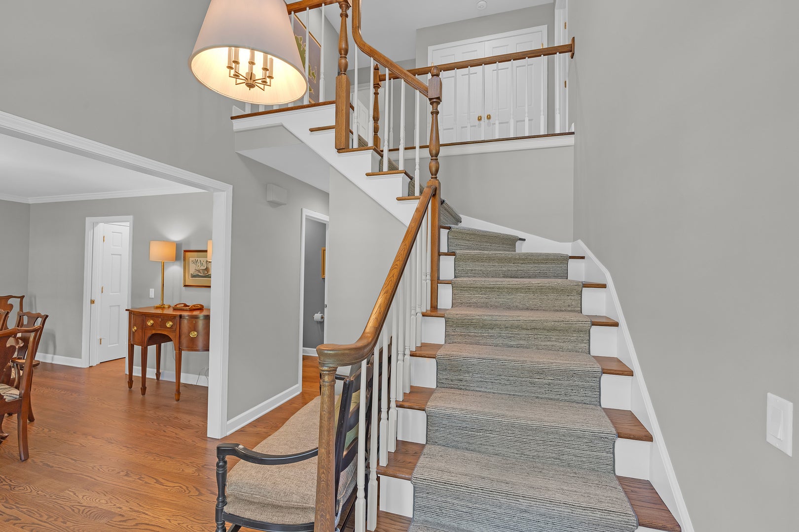 991 Huntleigh Drive