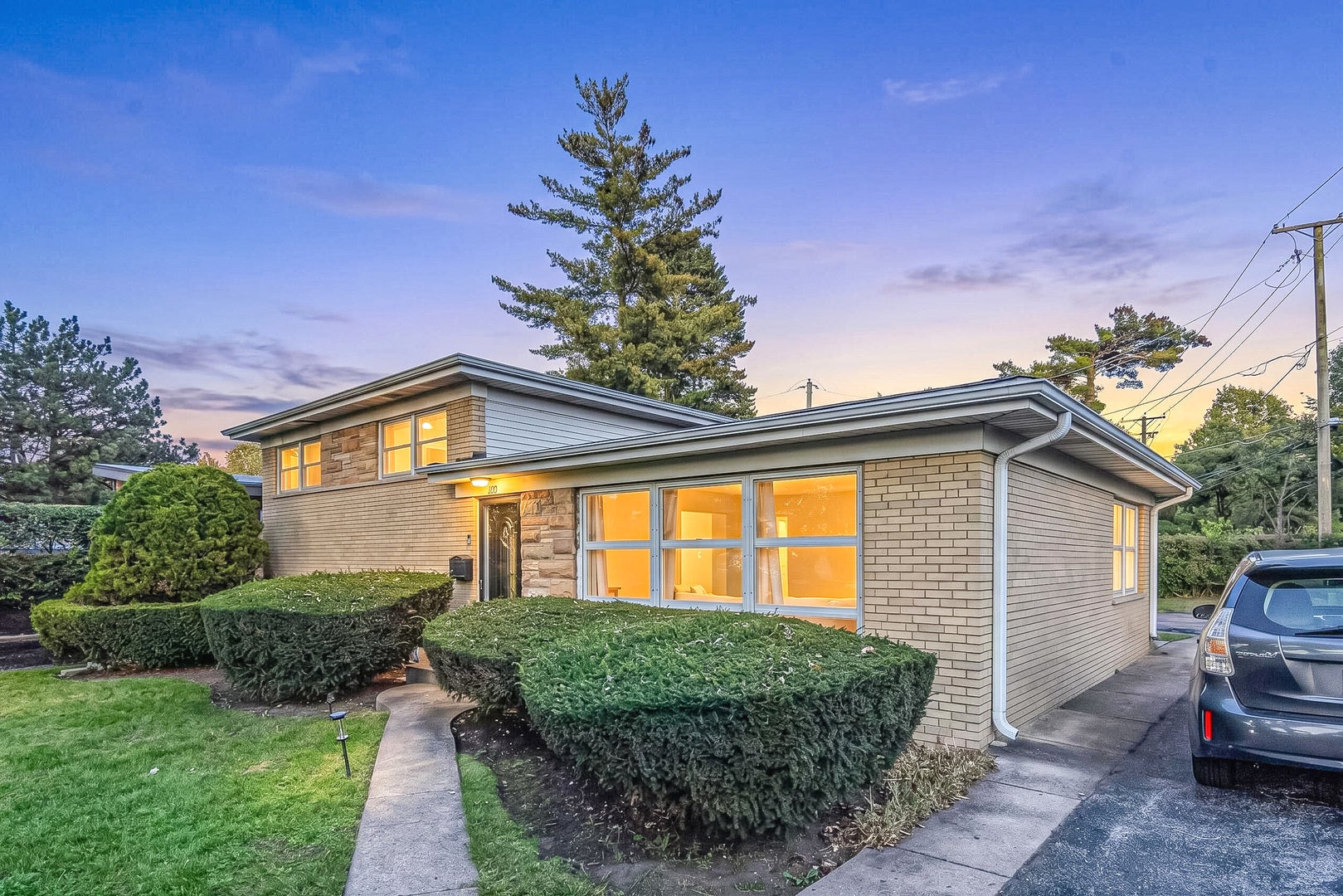 200 Sunset Drive