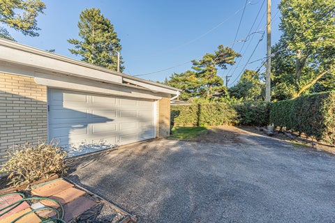 Tiny photo for 200 Sunset Drive, Wilmette, IL 60091 (MLS # 12790340)