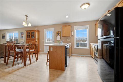 Tiny photo for 2429 Grey Fox Trail, Bloomington, IL 61705 (MLS # 12593370)