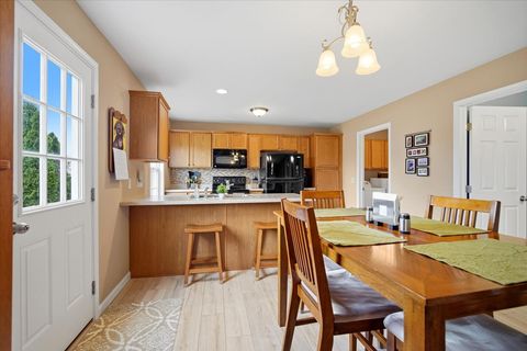 Tiny photo for 2429 Grey Fox Trail, Bloomington, IL 61705 (MLS # 12593370)