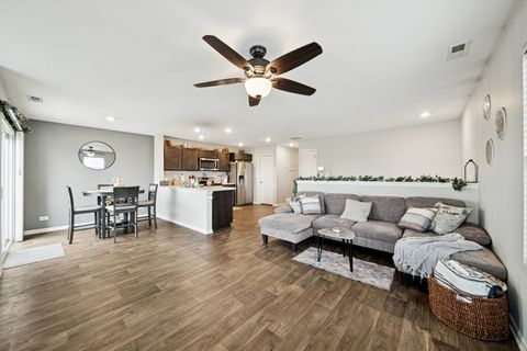 Tiny photo for 3828 Gansett Parkway, Elgin, IL 60124 (MLS # 12519879)