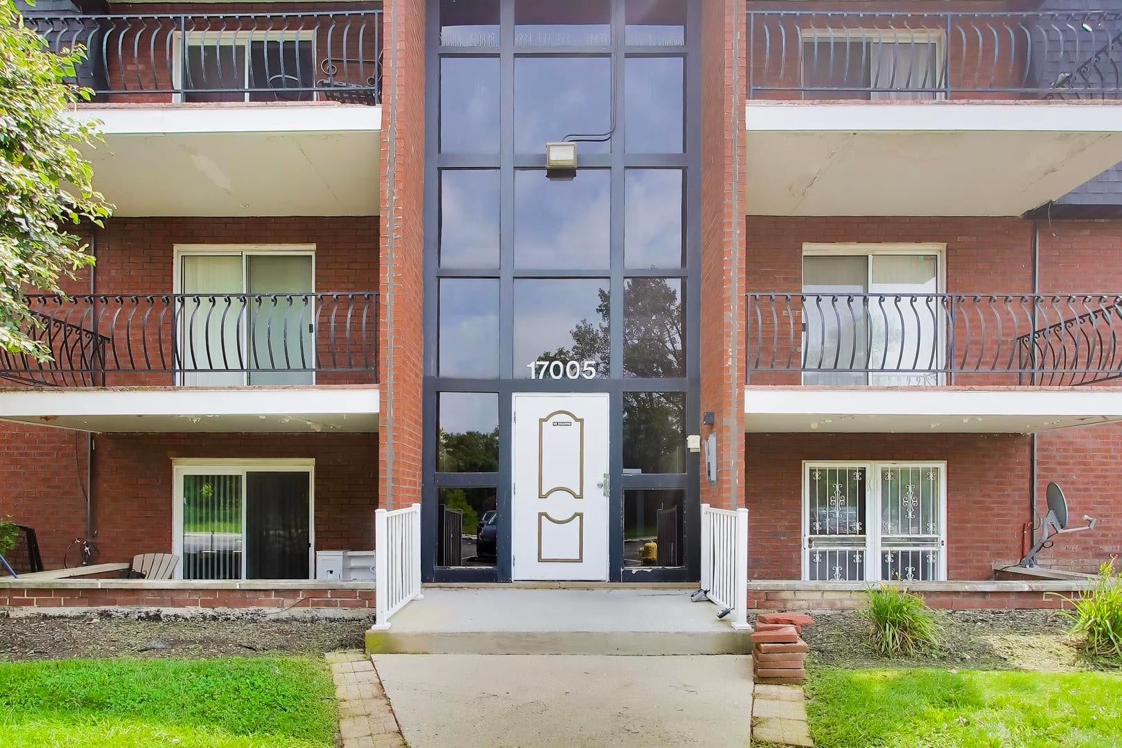 17005 Albany Avenue 202