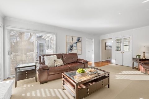 Tiny photo for 304 Surrey Lane, Lincolnshire, IL 60045 (MLS # 12532444)