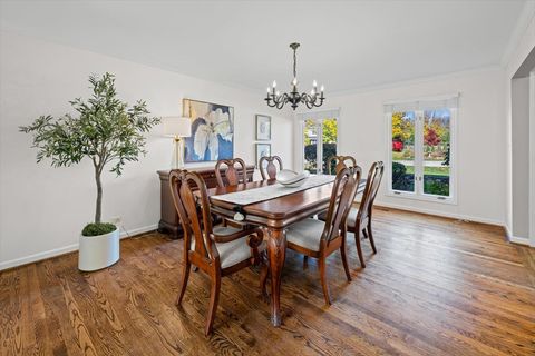 Tiny photo for 304 Surrey Lane, Lincolnshire, IL 60045 (MLS # 12532444)