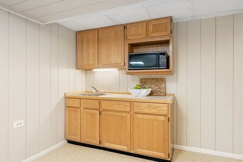 Tiny photo for 304 Surrey Lane, Lincolnshire, IL 60045 (MLS # 12532444)