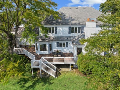 Tiny photo for 304 Surrey Lane, Lincolnshire, IL 60045 (MLS # 12532444)