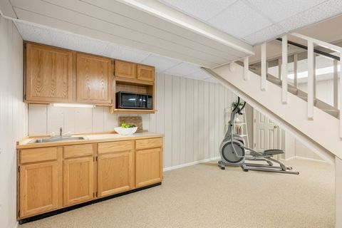 Tiny photo for 304 Surrey Lane, Lincolnshire, IL 60045 (MLS # 12532444)