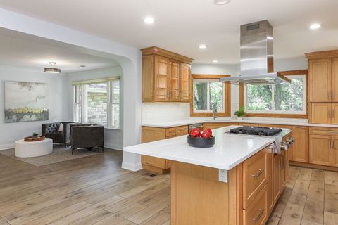 Tiny photo for 12525 S Pawnee Road, Palos Park, IL 60464 (MLS # 12428455)