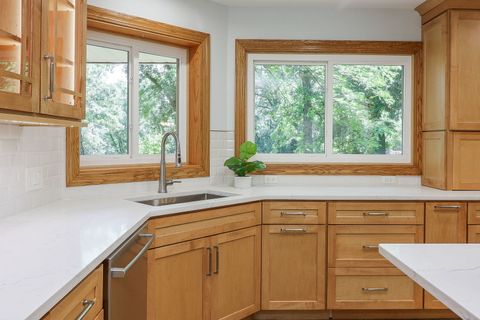 Tiny photo for 12525 S Pawnee Road, Palos Park, IL 60464 (MLS # 12428455)