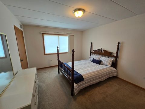 Tiny photo for 13950 Lavergne Avenue #908, Crestwood, IL 60418 (MLS # 12678920)