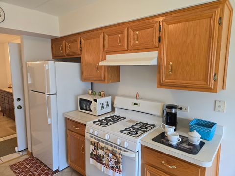Tiny photo for 13950 Lavergne Avenue #908, Crestwood, IL 60418 (MLS # 12678920)