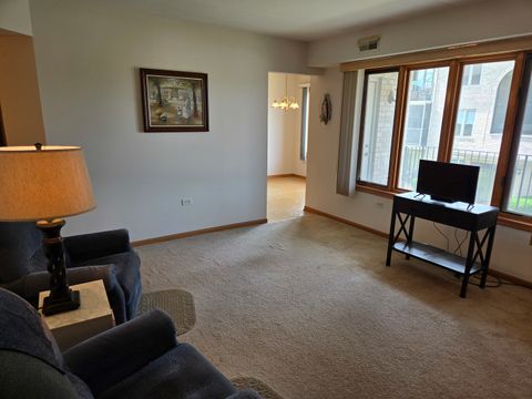Tiny photo for 13950 Lavergne Avenue #908, Crestwood, IL 60418 (MLS # 12678920)