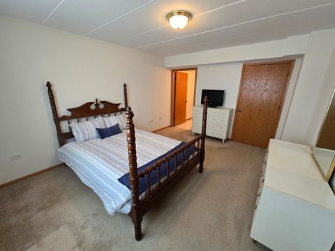 Tiny photo for 13950 Lavergne Avenue #908, Crestwood, IL 60418 (MLS # 12678920)