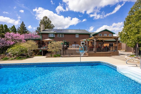 Tiny photo for 10 Elm Street, Hawthorn Woods, IL 60047 (MLS # 12672047)