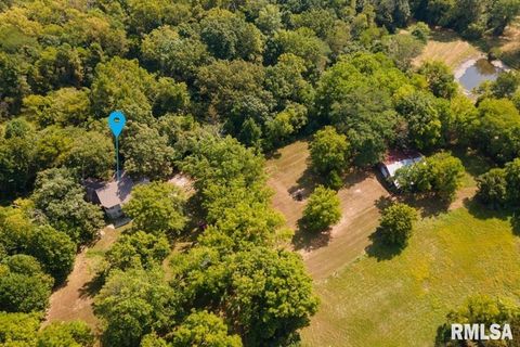 Tiny photo for 412 Wagon Wheel Rd Road, Carbondale, IL 62901 (MLS # EB460625)
