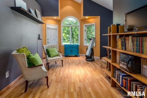 Tiny photo for 412 Wagon Wheel Rd Road, Carbondale, IL 62901 (MLS # EB460625)