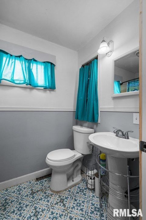 Tiny photo for 210 N 5TH Street, Clinton, IA 52732 (MLS # QC4268523)