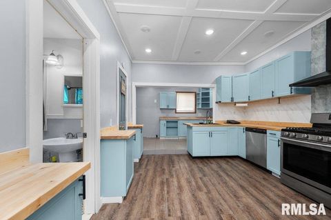 Tiny photo for 210 N 5TH Street, Clinton, IA 52732 (MLS # QC4268523)