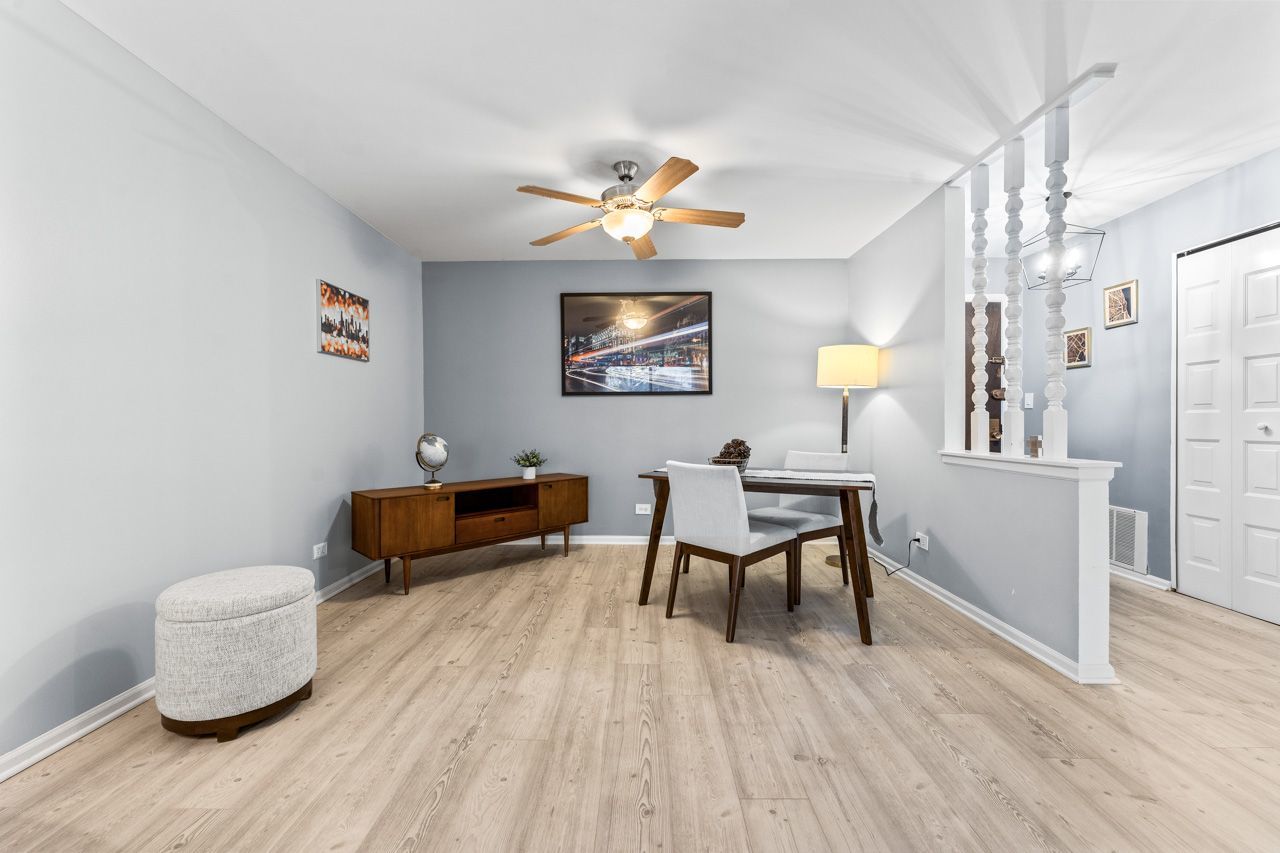 4900 Foster Street 304