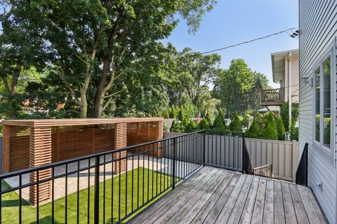 Tiny photo for 6339 N Leona Avenue, Chicago, IL 60646 (MLS # 12417361)