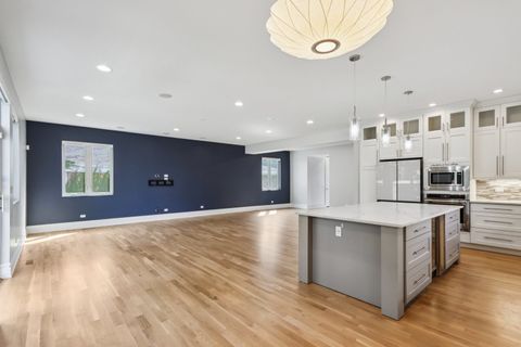 Tiny photo for 6339 N Leona Avenue, Chicago, IL 60646 (MLS # 12417361)