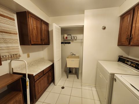 Tiny photo for 1050 S Nelson Avenue #4, Kankakee, IL 60901 (MLS # 12567781)