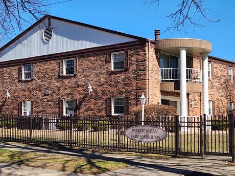 Photo of 1050 S Nelson Avenue #4, Kankakee, IL 60901 (MLS # 12567781)