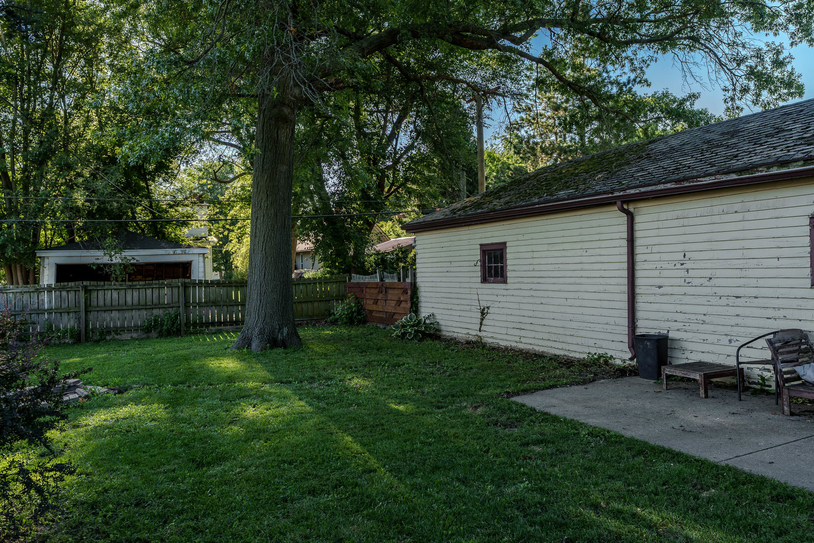 Rockford, Illinois 61107, United States, 2 Bedrooms Bedrooms, ,2 BathroomsBathrooms,Residential,Active,195052