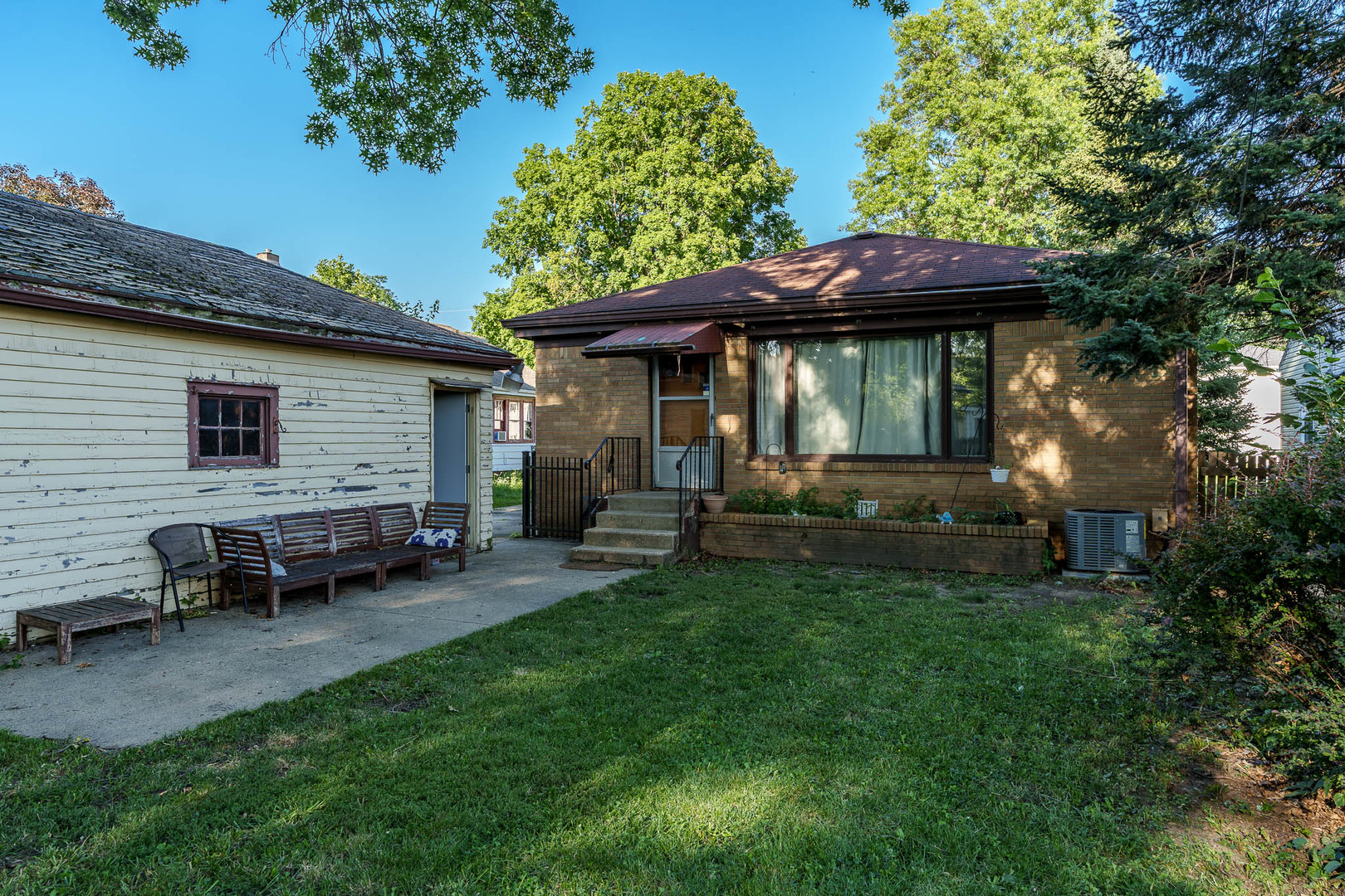 Rockford, Illinois 61107, United States, 2 Bedrooms Bedrooms, ,2 BathroomsBathrooms,Residential,Active,195052