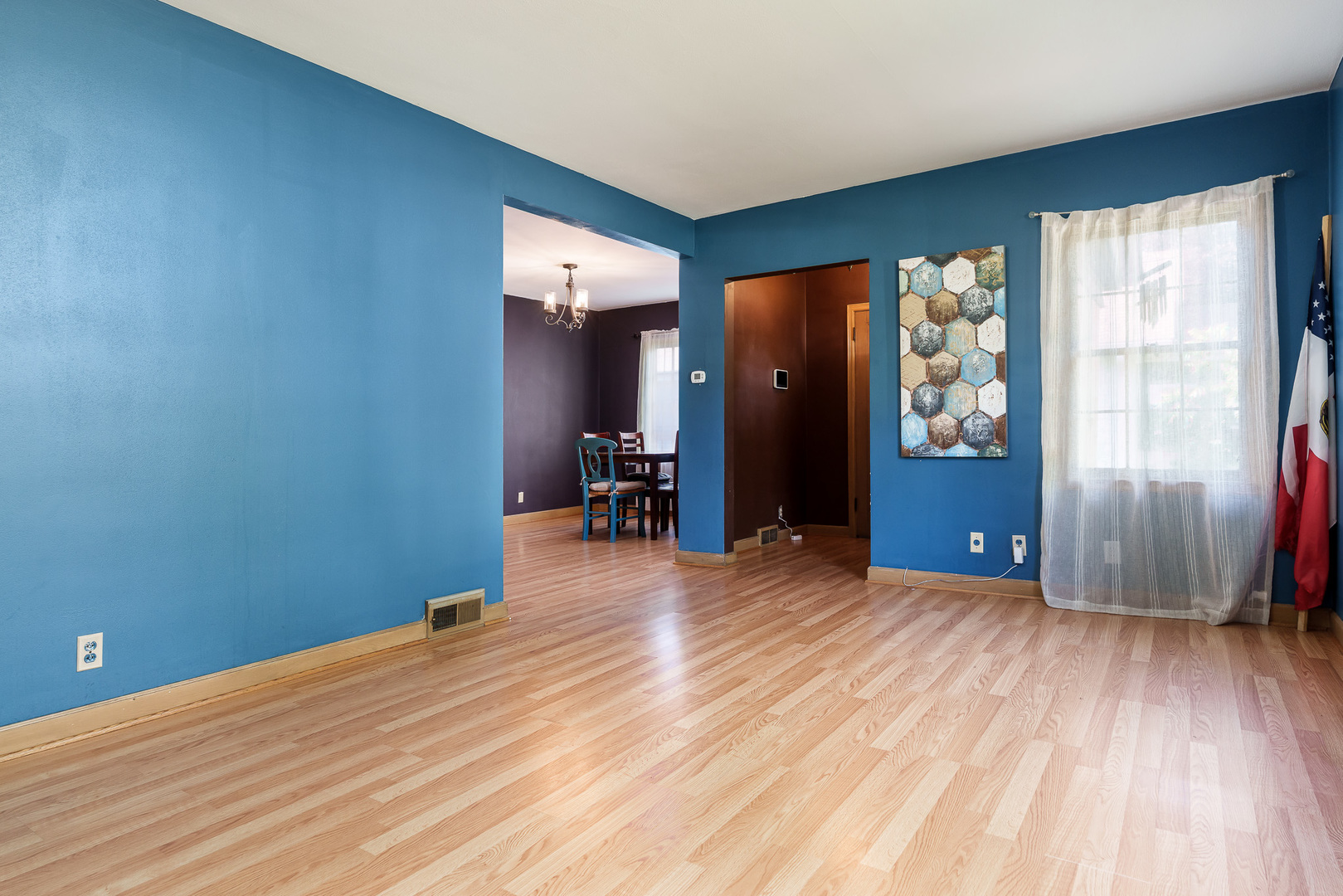 Rockford, Illinois 61107, United States, 2 Bedrooms Bedrooms, ,2 BathroomsBathrooms,Residential,Active,195052