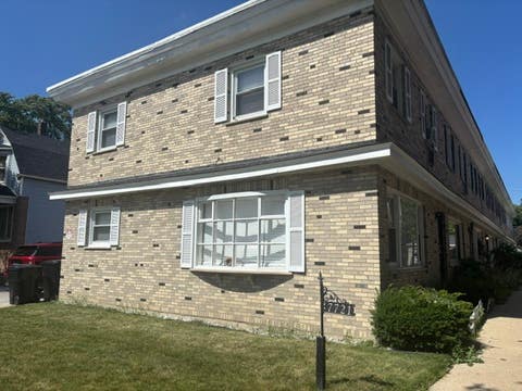 Tiny photo for 7721 S Coles Avenue #B, Chicago, IL 60649 (MLS # 12697859)