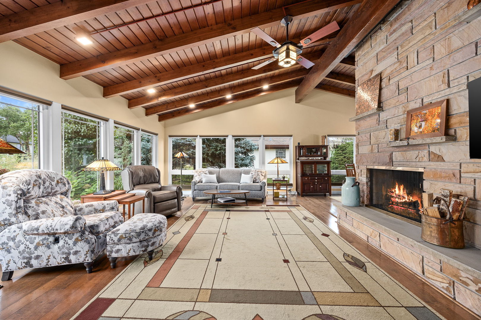 12 Meadowood Drive