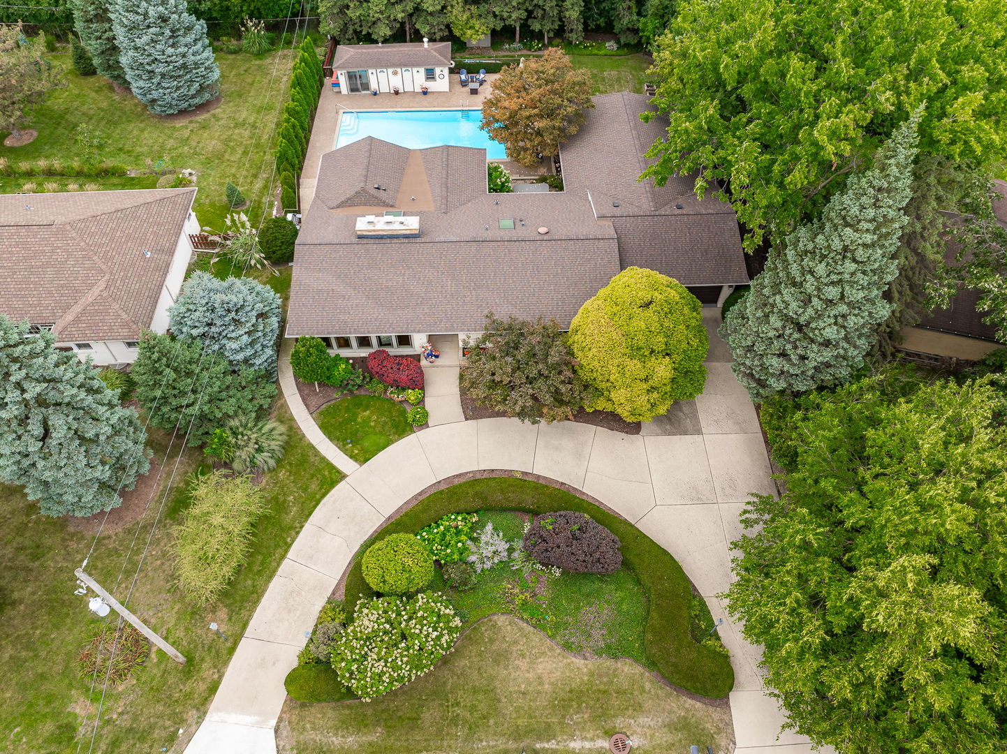 12 Meadowood Drive