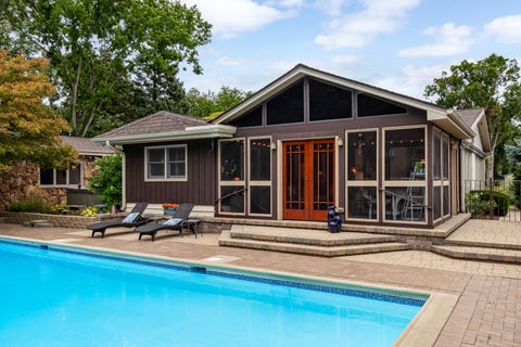 Tiny photo for 12 Meadowood Drive, Oak Brook, IL 60523 (MLS # 12756857)