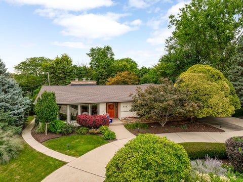 Tiny photo for 12 Meadowood Drive, Oak Brook, IL 60523 (MLS # 12756857)