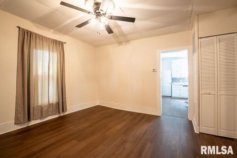 Tiny photo for 1713 W DEWEY Street, Marion, IL 62959 (MLS # QC4268533)