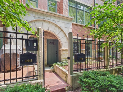 Tiny photo for 1445 S Indiana Avenue, Chicago, IL 60605 (MLS # 12750392)