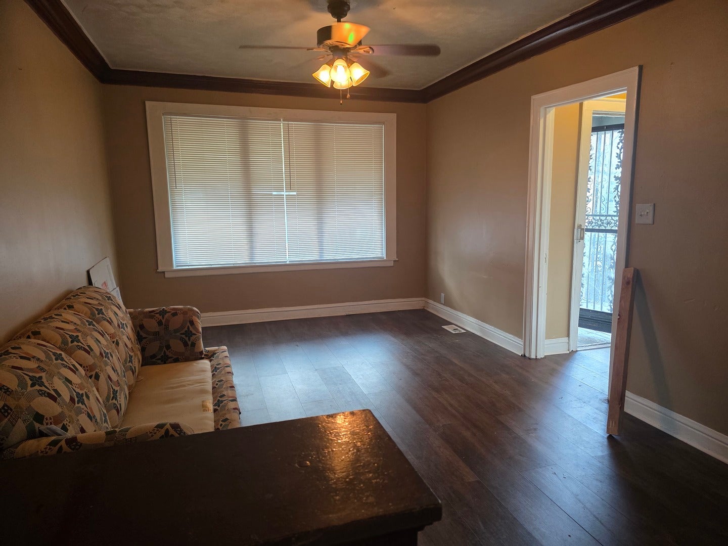8621 S Marquette Avenue - Photo 2