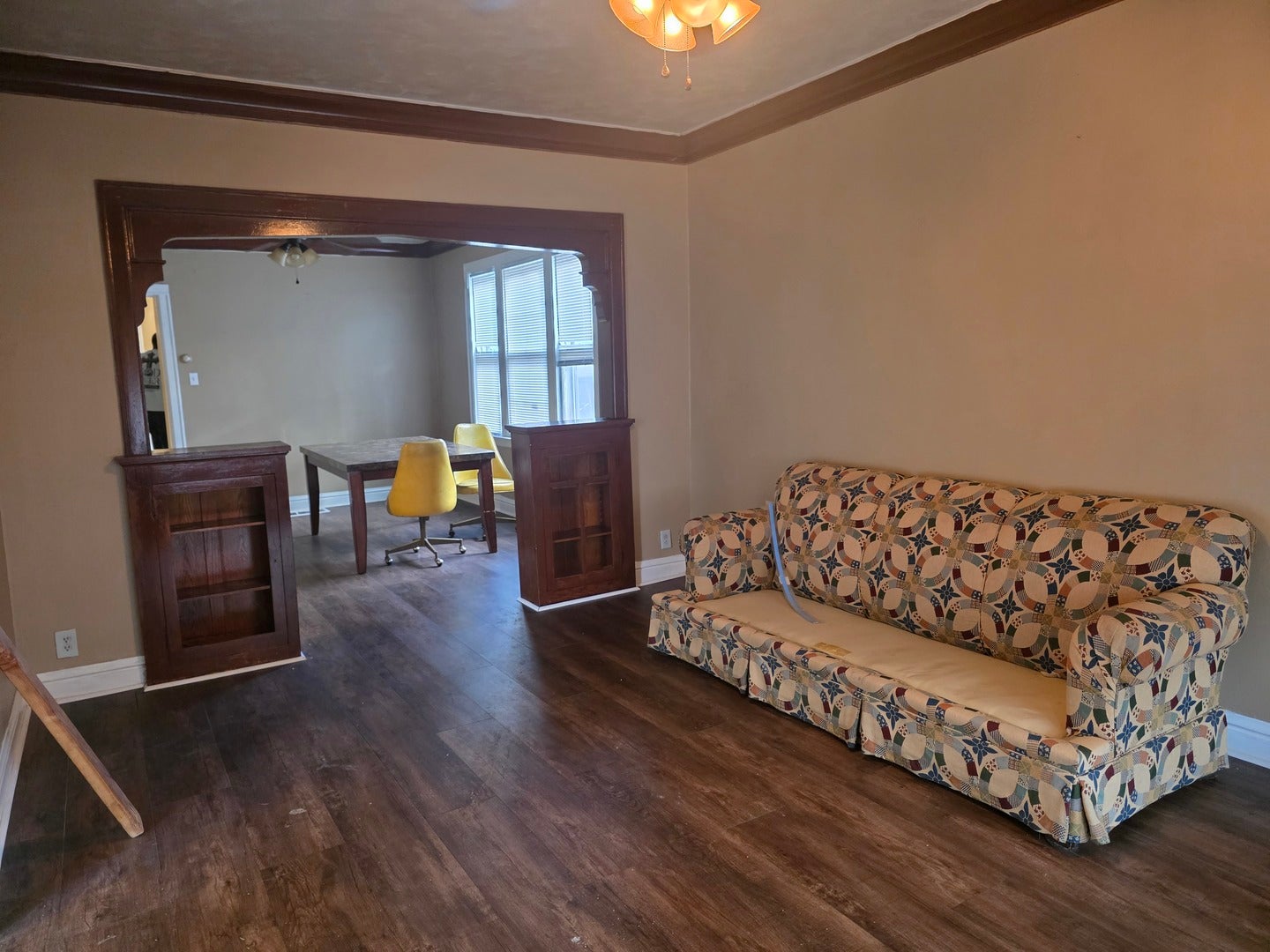 8621 S Marquette Avenue - Photo 3