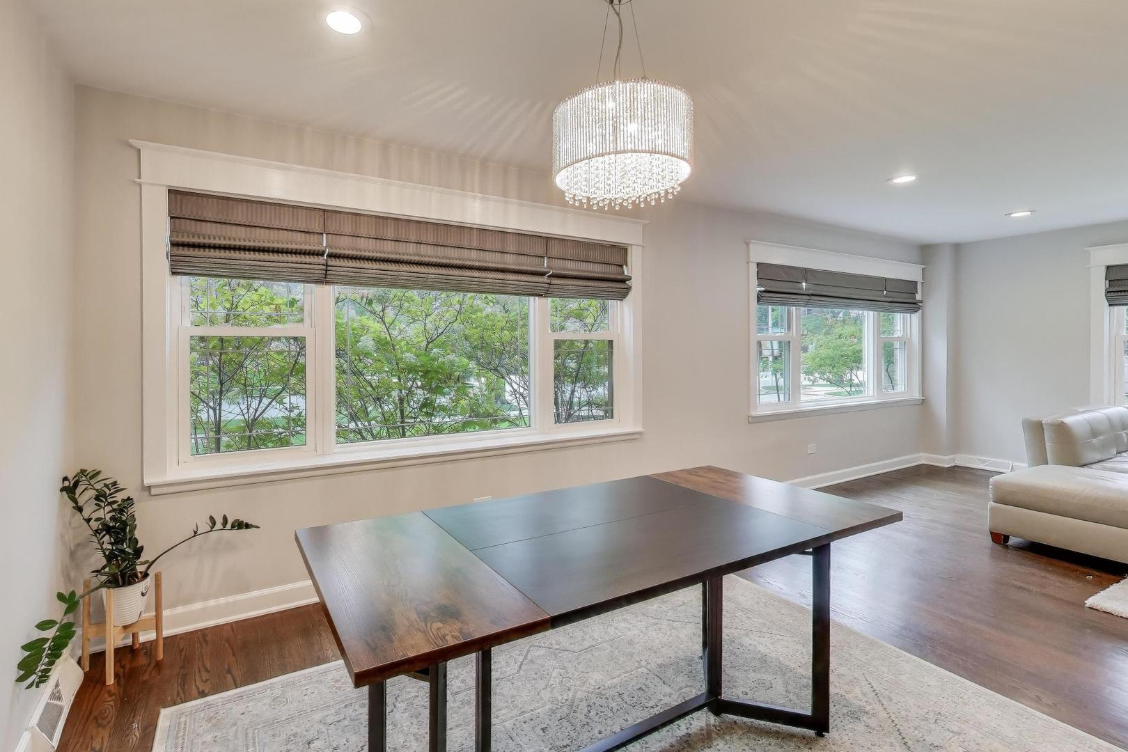 6025 N Hiawatha Avenue