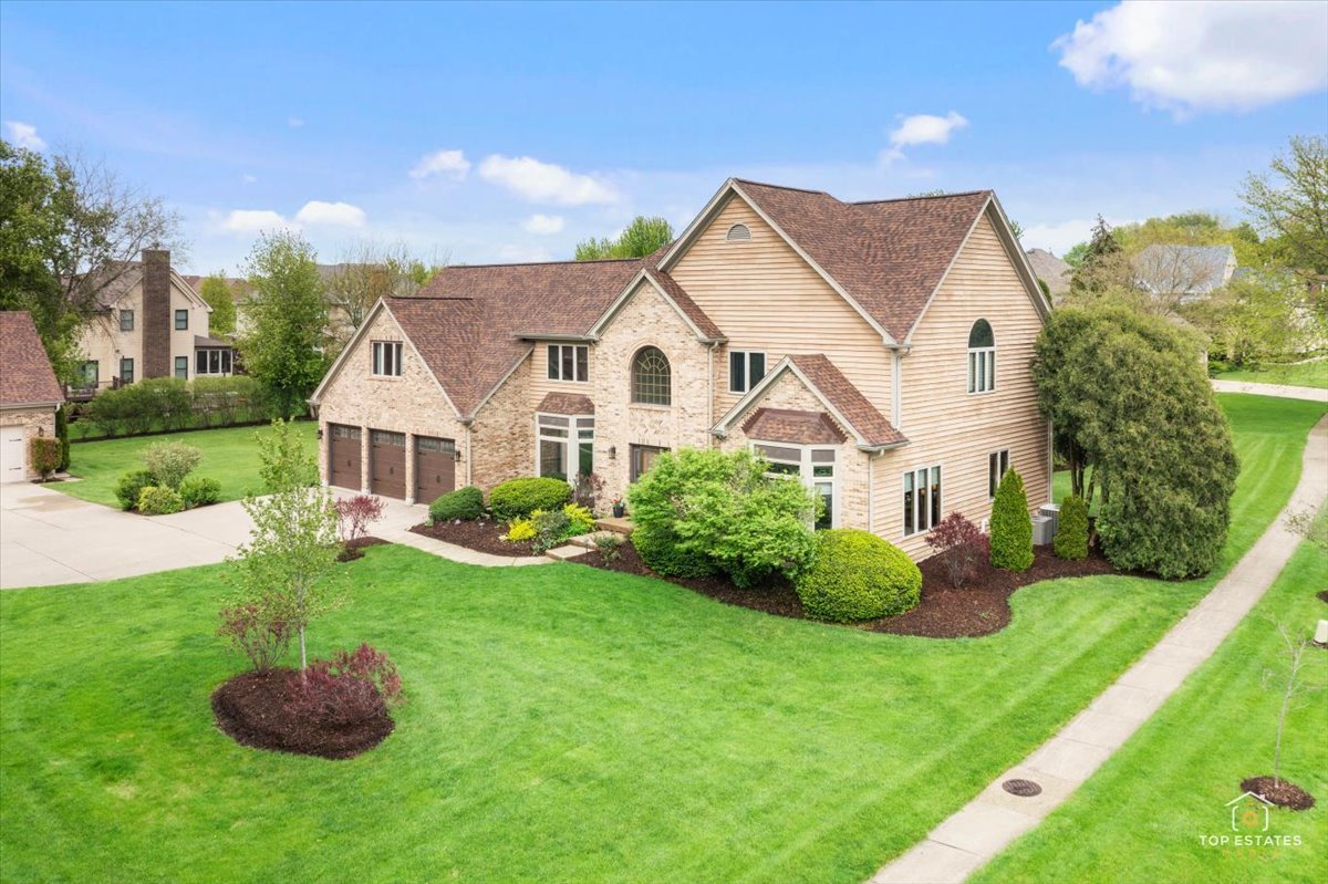 601 Ridgelawn Trail