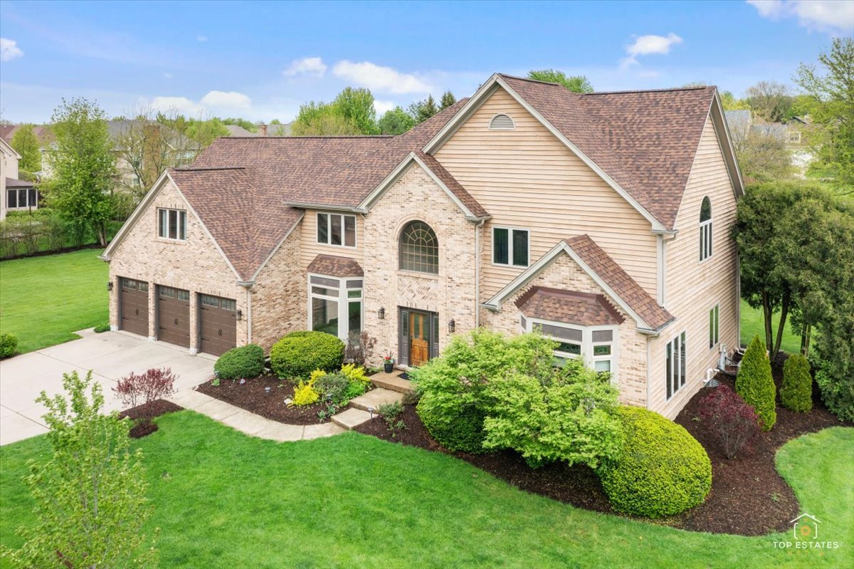 601 Ridgelawn Trail