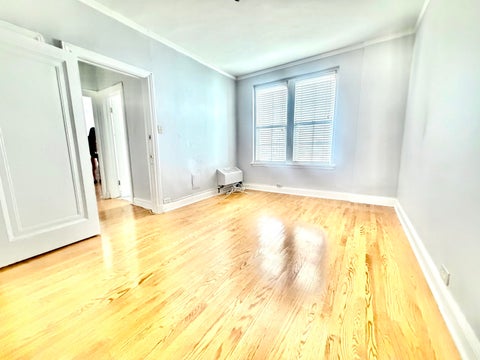 Tiny photo for 6101 N Sheridan Road #11E, Chicago, IL 60660 (MLS # 12700197)