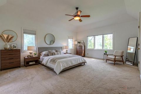 Tiny photo for 5420 Belmont Court, Libertyville, IL 60048 (MLS # 12711143)