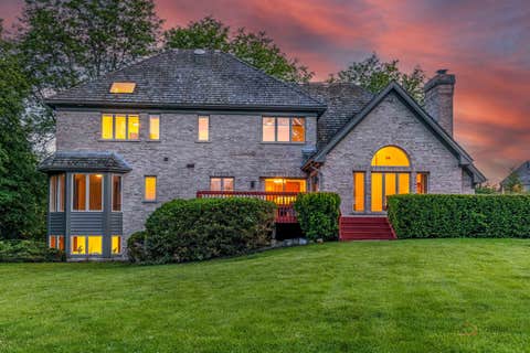 Tiny photo for 5420 Belmont Court, Libertyville, IL 60048 (MLS # 12711143)