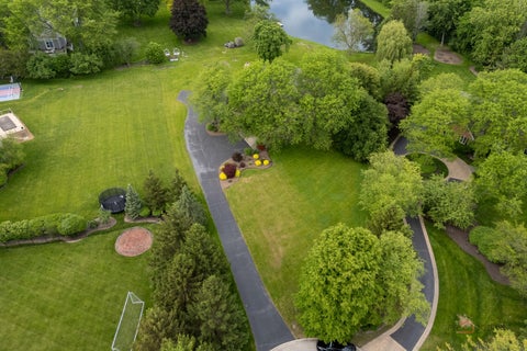 Tiny photo for 5420 Belmont Court, Libertyville, IL 60048 (MLS # 12711143)
